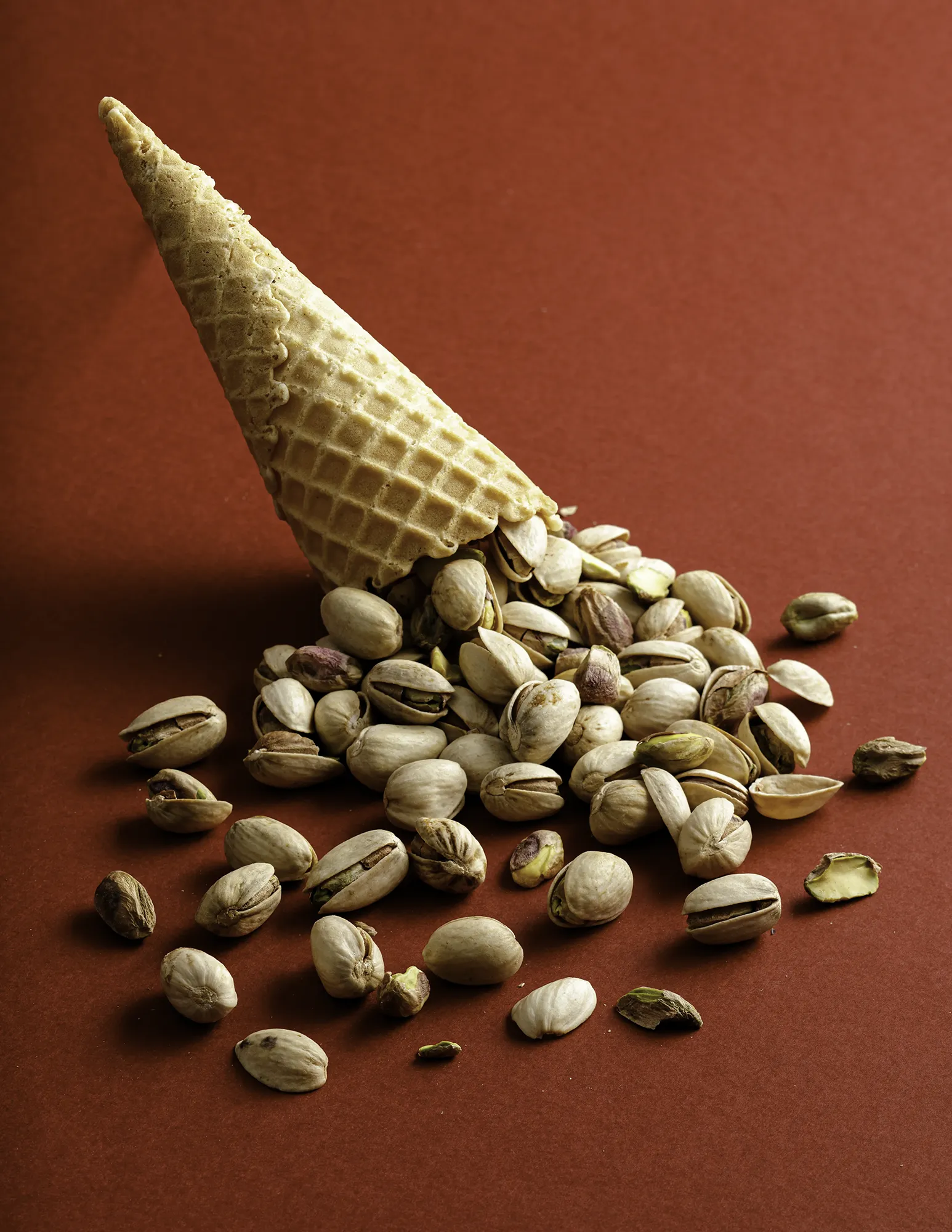 immagine stile pop per presentazione gelato artigianale a pistacchio - studio fotografico per aziende