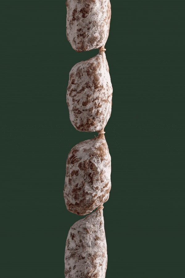 Immagine animata GIF di salamini realizzati da Bortolotti salumi, immagine realizzata come progetto personale per esempio pubblicitario di foto di food