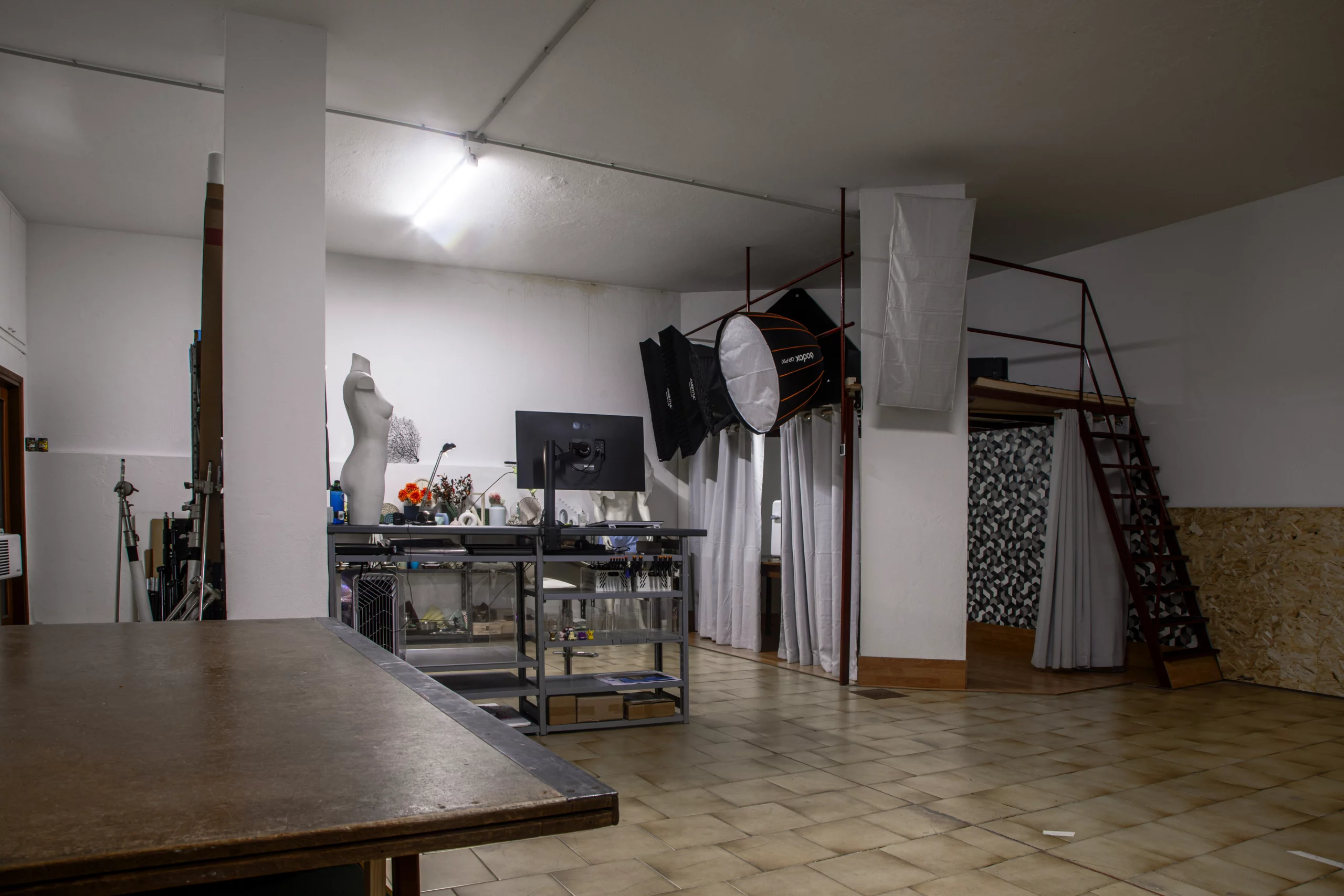 Yuri Cortinovis Studio Fotografico area props
