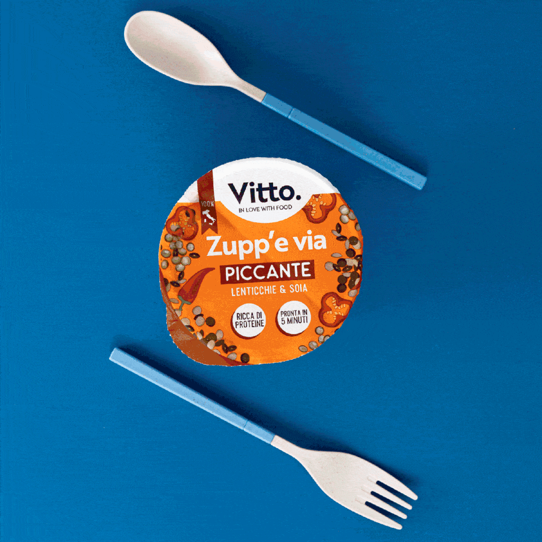 Immagine animata GIF di zuppa e via di lenticchied piccanti, immagine realizzata come progetto personale per esempio pubblicitario di foto di food