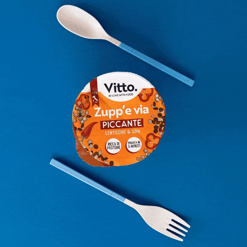 Immagine animata GIF di zuppa e via di lenticchied piccanti, immagine realizzata come progetto personale per esempio pubblicitario di foto di food