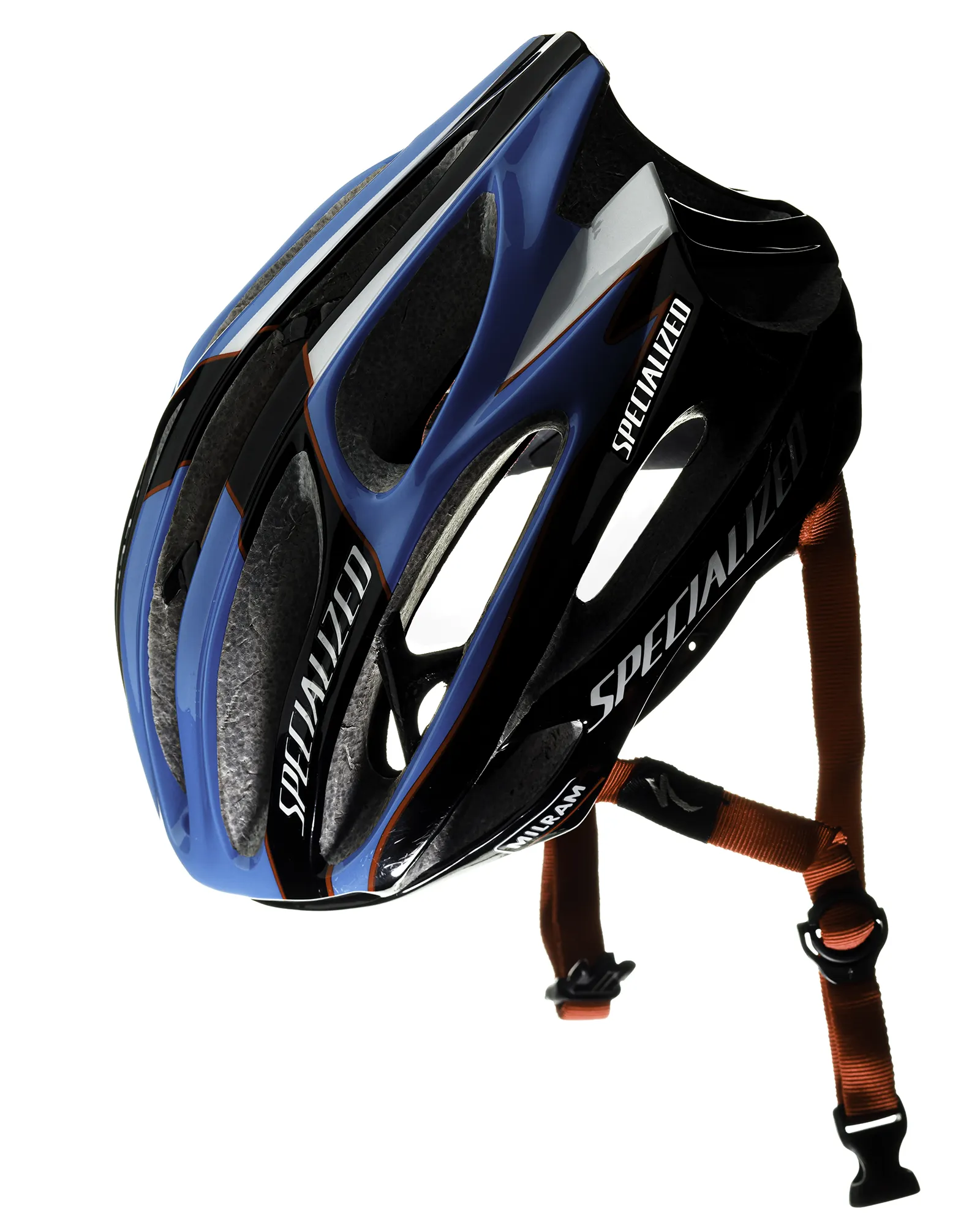 immagine per ecommerce di casco da bici Specilized con uso anche pubblicitario - studio fotografico per aziende